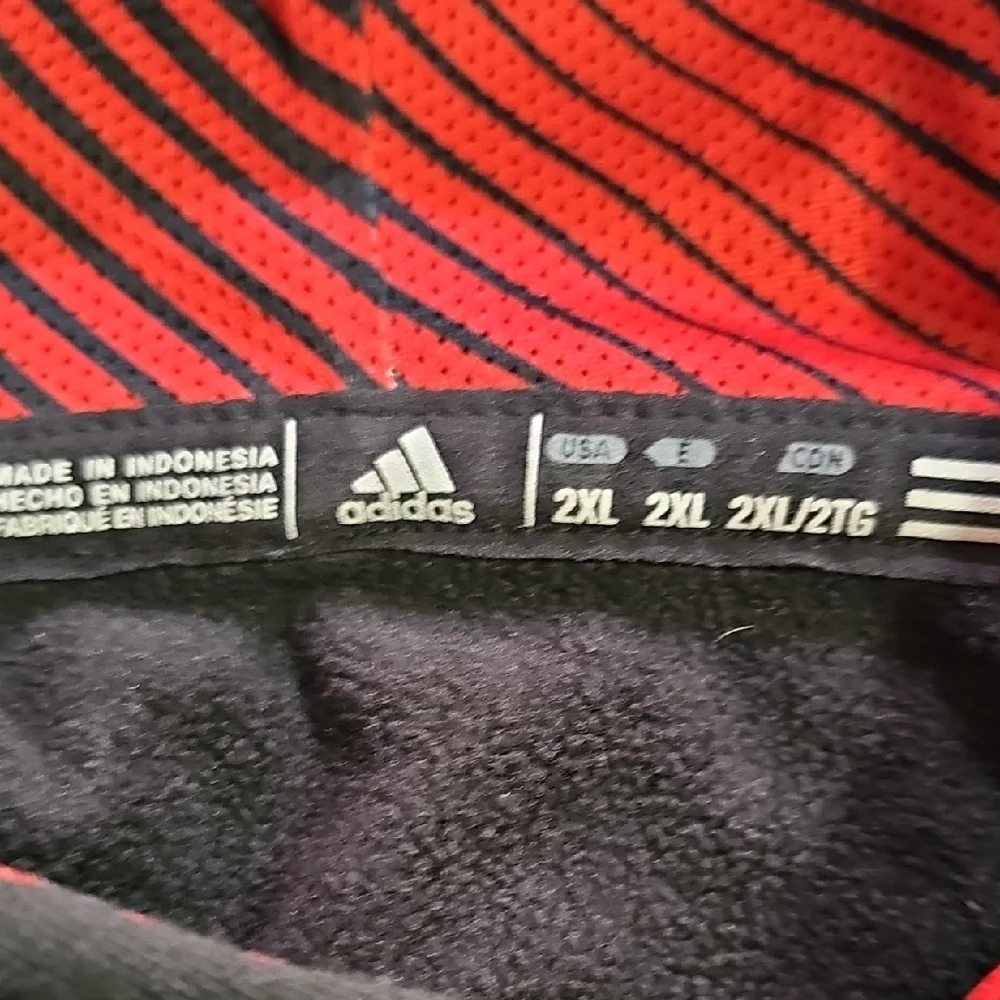 Adidas Black Nebraska Huskers Hoodie NWOT - Picture 3 of 3